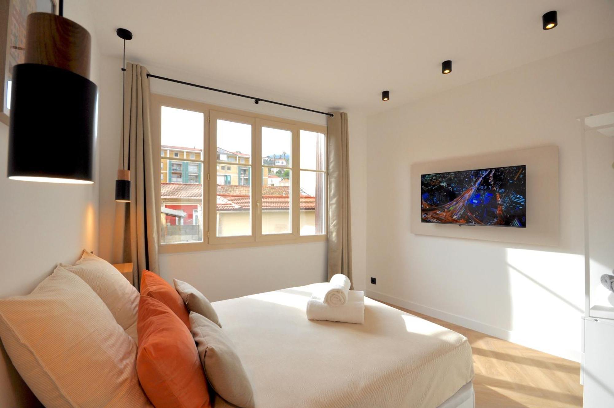 Monaco # Menton - 6 Persons - 2 Bedrooms - Full Renovated - Private Parking - Hypercenter - Clim - Beach And Sun マントン エクステリア 写真